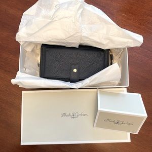 NWT: Mark & Graham Daily Wallet Navy — No Monogram